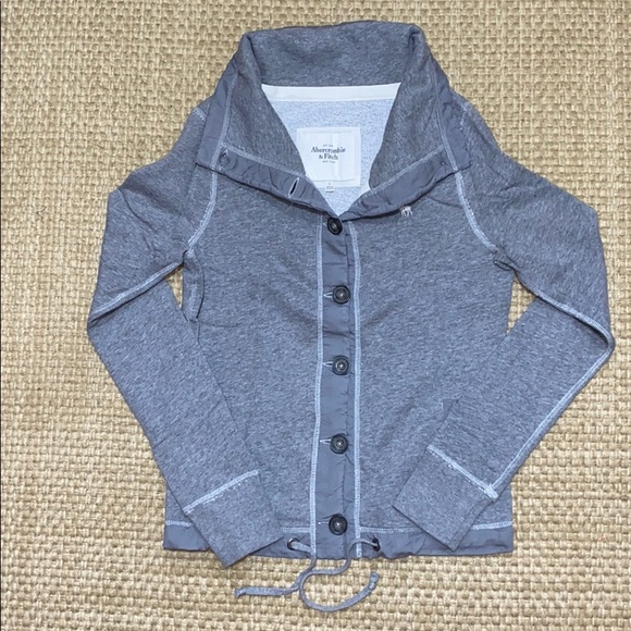 NWOT Juniors Size L-Abercrombie & Fitch Sweatshirt - Picture 2 of 5